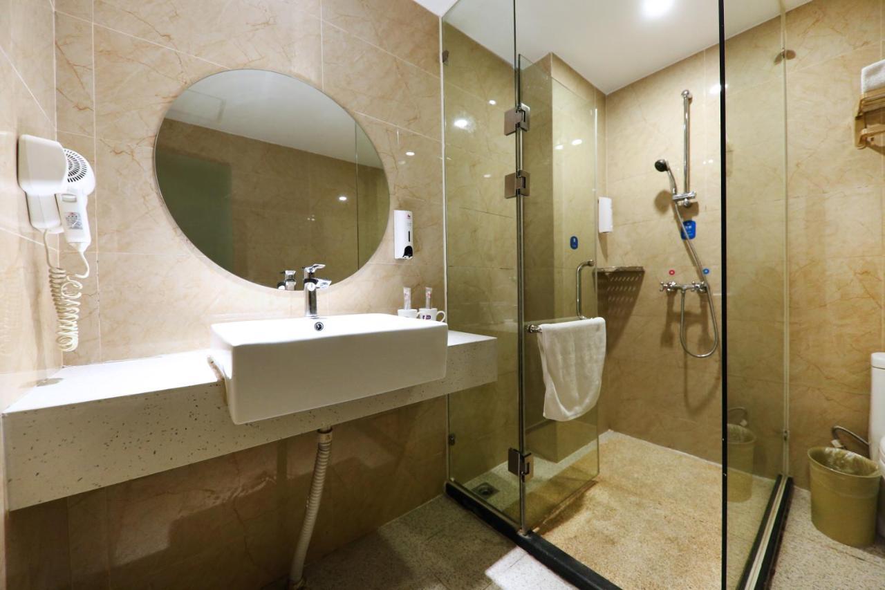 Hanting Hotel Chongqing North Railway Station Экстерьер фото