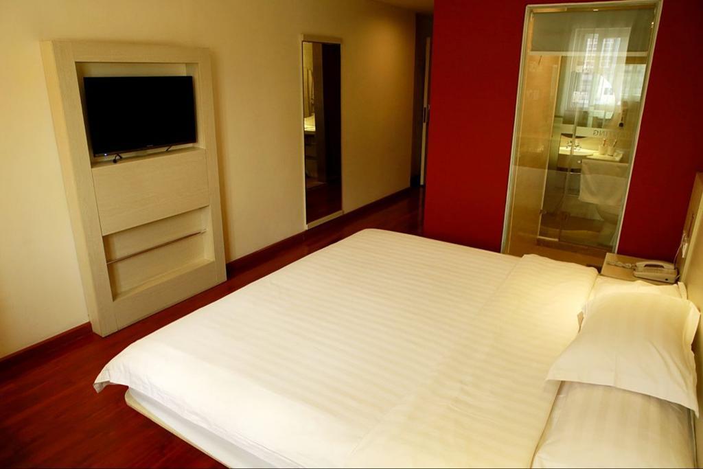 Hanting Hotel Chongqing North Railway Station Экстерьер фото